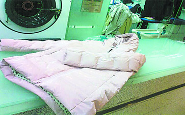 干洗一件羽絨服多少錢？