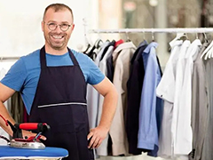 現在開洗衣店賺錢嗎？